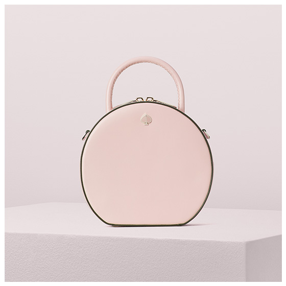 ケイトスペード・ニューヨーク／ラウンドクロスボディバッグ